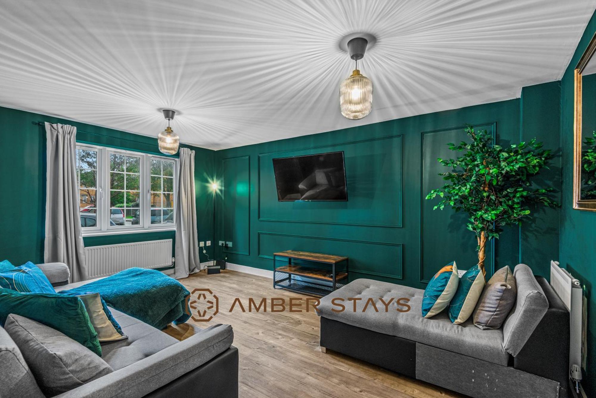 Spacious 5 Bed House In Reading By Amber Stays, Perfect For Business & Contractors, Sleeps 12! エクステリア 写真